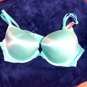 BRAND NEW WITH TAG - VS Push-up bra
